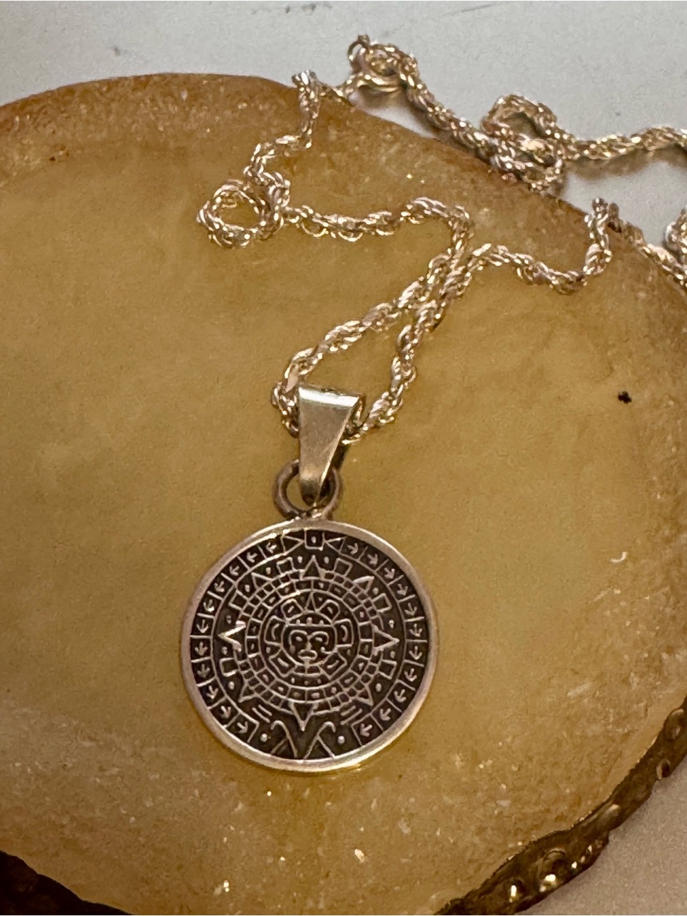 Silver 925 Aztec Calendar Pendant Necklace - Unbranded